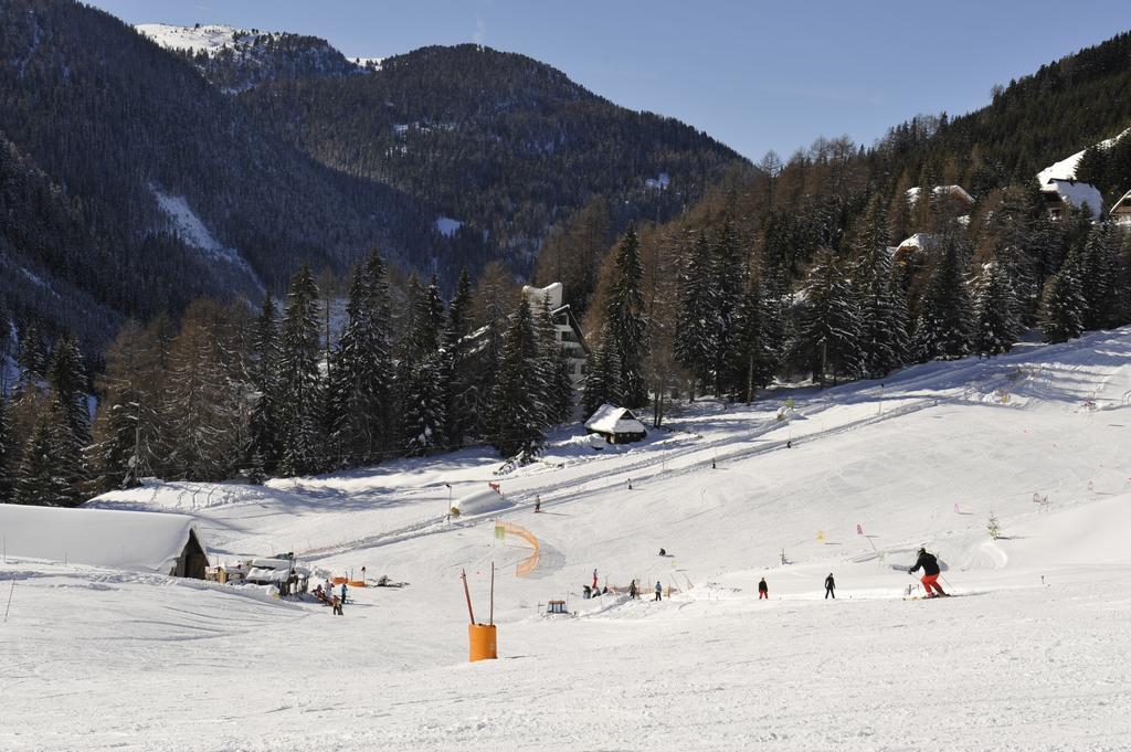 Kinder- Und Familienhotel Nockalm ان كارنتين الغرفة الصورة